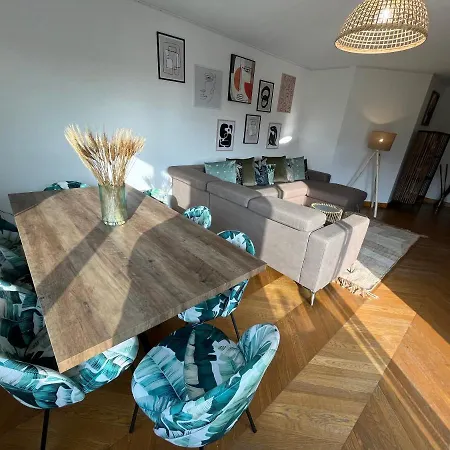 Apartment Les Moulineaux Quai De Seine Issy-les-Moulineaux