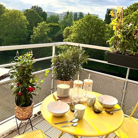 Apartment Les Moulineaux Quai De Seine Issy-les-Moulineaux