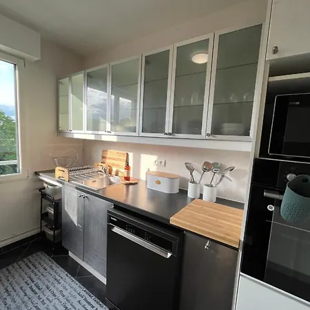 Les Moulineaux Quai De Seine Apartment