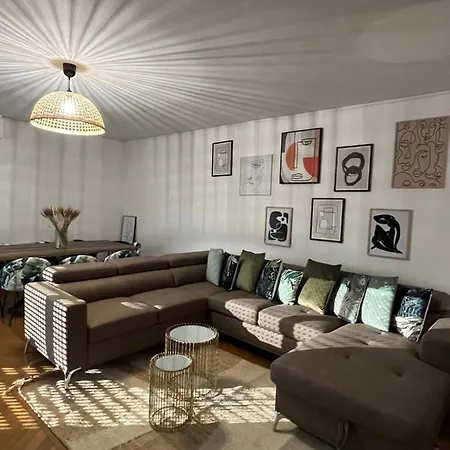 Les Moulineaux Quai De Seine Apartment *